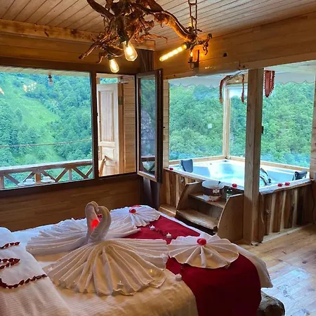 Panoramabungalov Hotel Camlihemsin